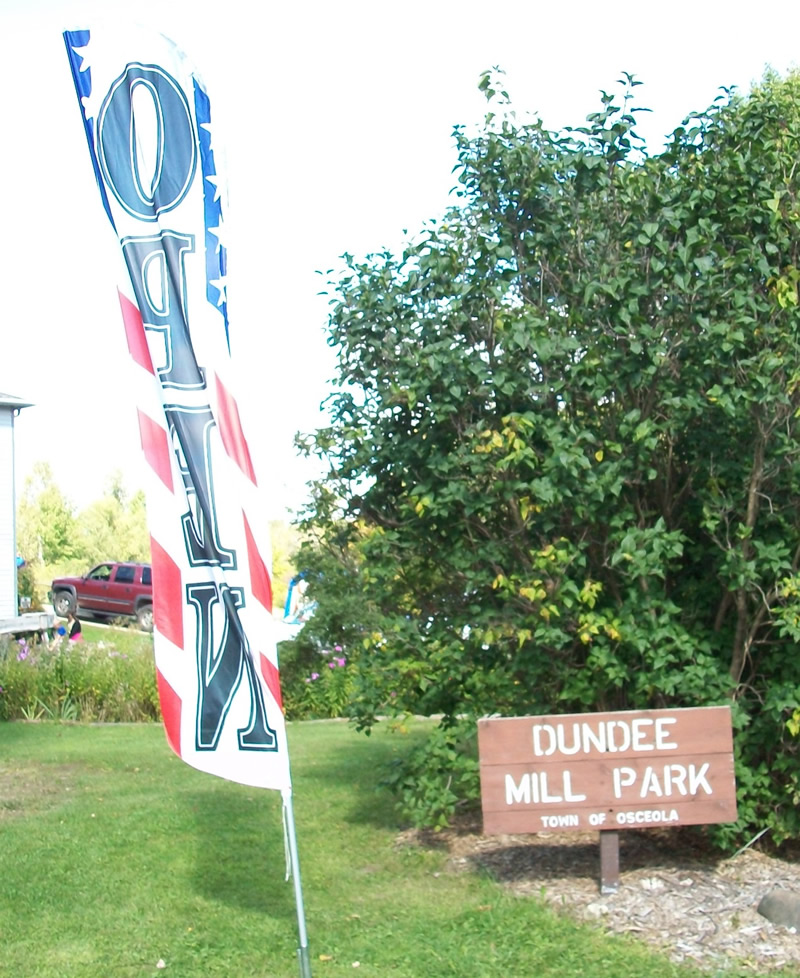https://www.dundeemill.org/pictures/2017/2 open flag.jpg